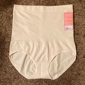 BANANA REPUBLIC- high waisted seamless Shapeware. YUMMIE by Heather Thomson. M/L